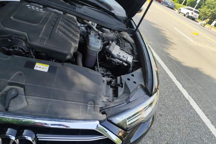 Used Audi A6L 2024 45 TFSI Prestige Elegant Edition Engine Bay Left