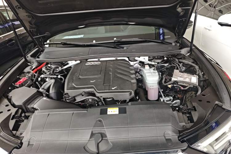 Used Audi A6L 2024 45 TFSI Prestige Dynamic Edition Engine Bay