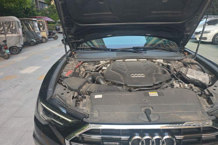 Used Audi A6L 2024 55 TFSI quattro Prestige Dynamic Edition Engine Bay Right