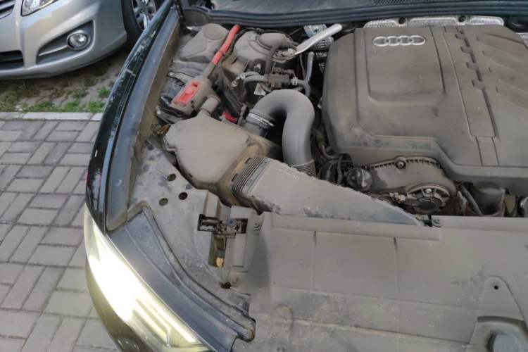 Used Audi A6L 2024 40 TFSI Luxury Dynamic Edition Engine Bay Right
