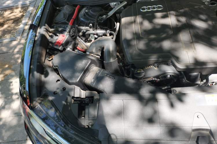 Used Audi A6L 2024 45 TFSI Prestige Dynamic Edition Engine Bay Right