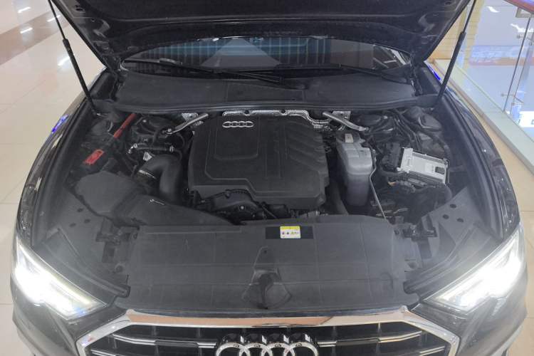 Used Audi A6L 2024 40 TFSI Luxury Dynamic Edition Engine Bay