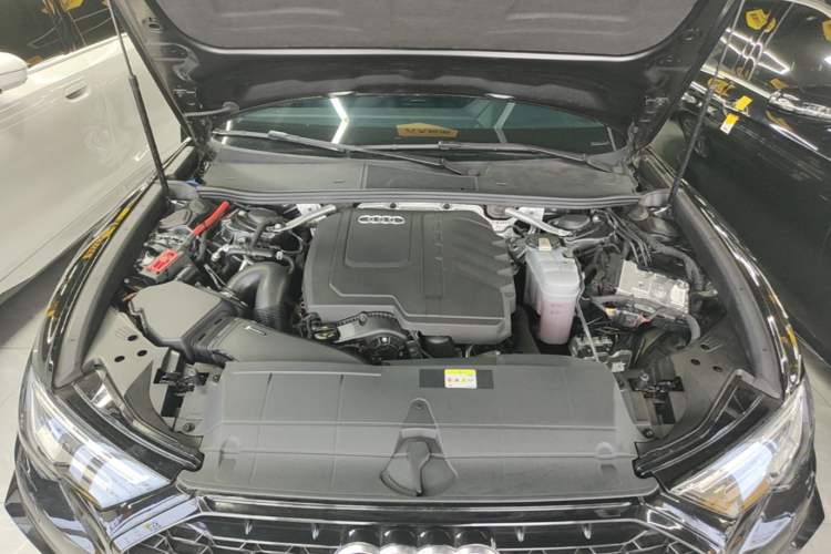 Used Audi A6L 2024 45 TFSI Prestige Dynamic Edition Engine Bay
