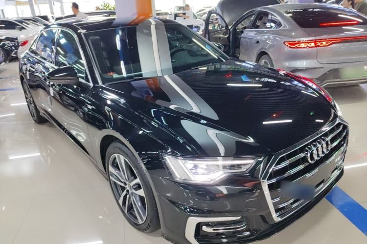 Used Audi A6L 2024 40 TFSI Luxury Dynamic Edition Front Right 45 Deg