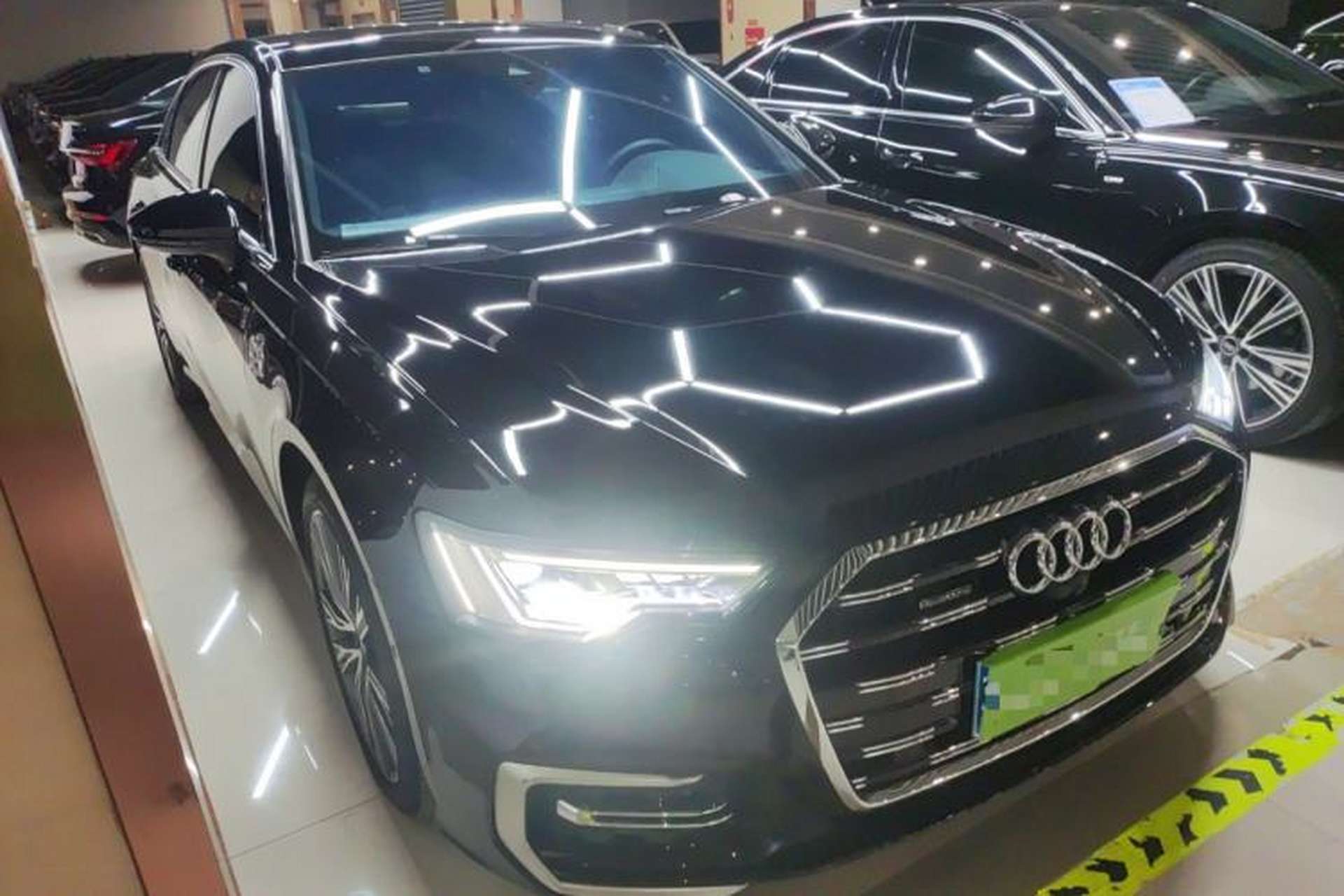 Used Audi A6L 2024 45 TFSI quattro Prestige Dynamic Edition Front Right 45 Deg