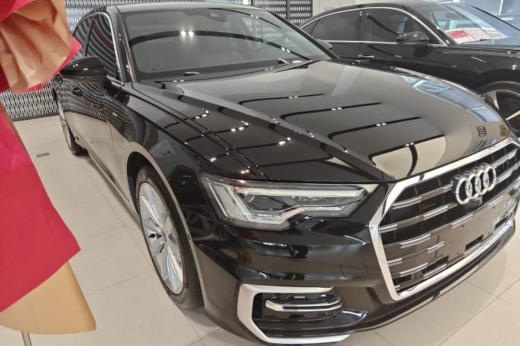 Used Audi A6L 2024 45 TFSI Prestige Dynamic Edition Front Right 45 Deg