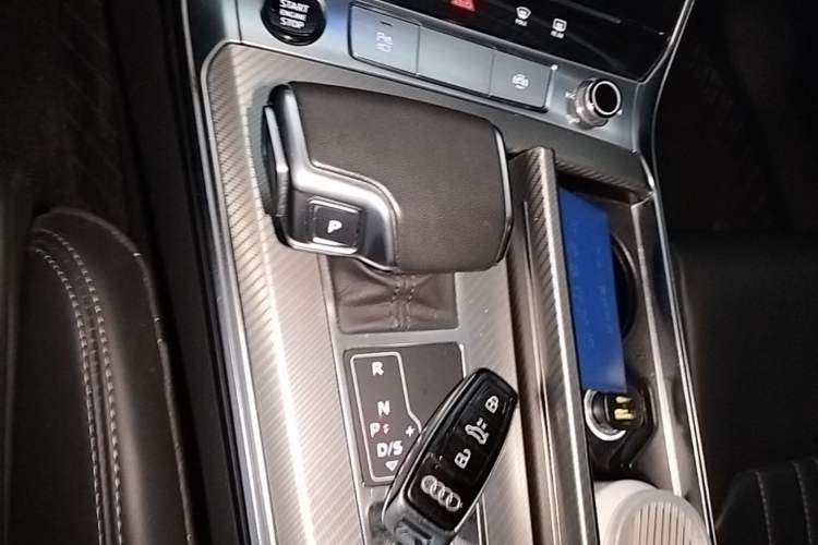 Used Audi A6L 2024 45 TFSI Prestige Dynamic Edition Gear Lever