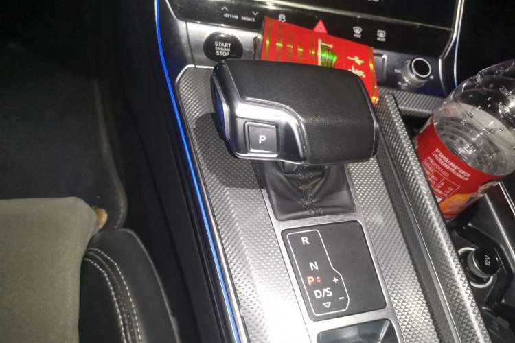 Used Audi A6L 2024 45 TFSI Prestige Dynamic Edition Gear Lever