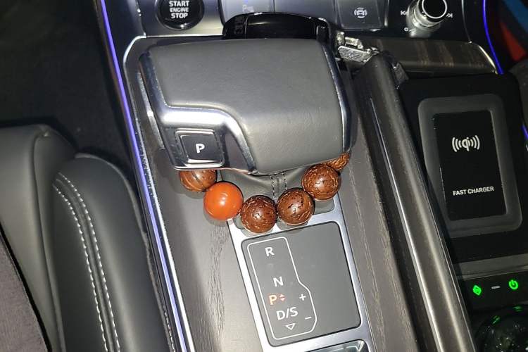 Used Audi A6L 2024 45 TFSI quattro Prestige Elegant Edition Gear Lever