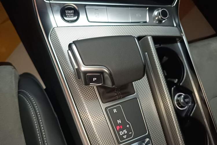 Used Audi A6L 2024 45 TFSI Prestige Dynamic Edition Gear Lever