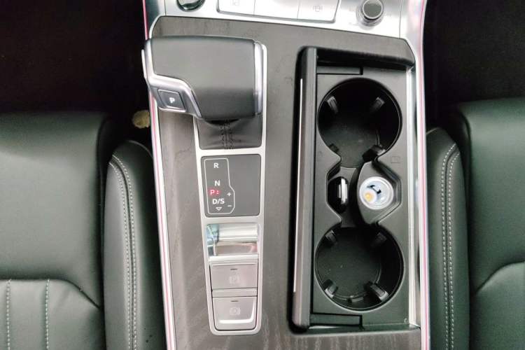 Used Audi A6L 2024 45 TFSI Prestige Elegant Edition Gear Lever