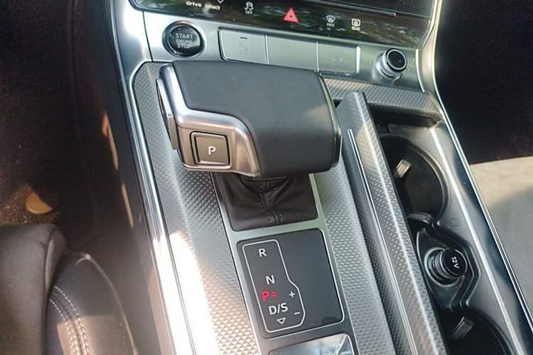 Used Audi A6L 2024 45 TFSI Prestige Dynamic Edition Gear Lever