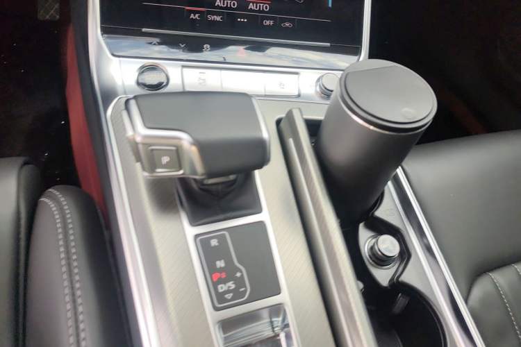 Used Audi A6L 2024 45 TFSI Prestige Dynamic Edition Gear Lever