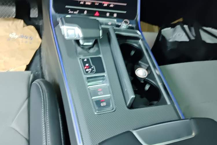 Used Audi A6L 2024 45 TFSI Prestige Dynamic Edition Gear Lever