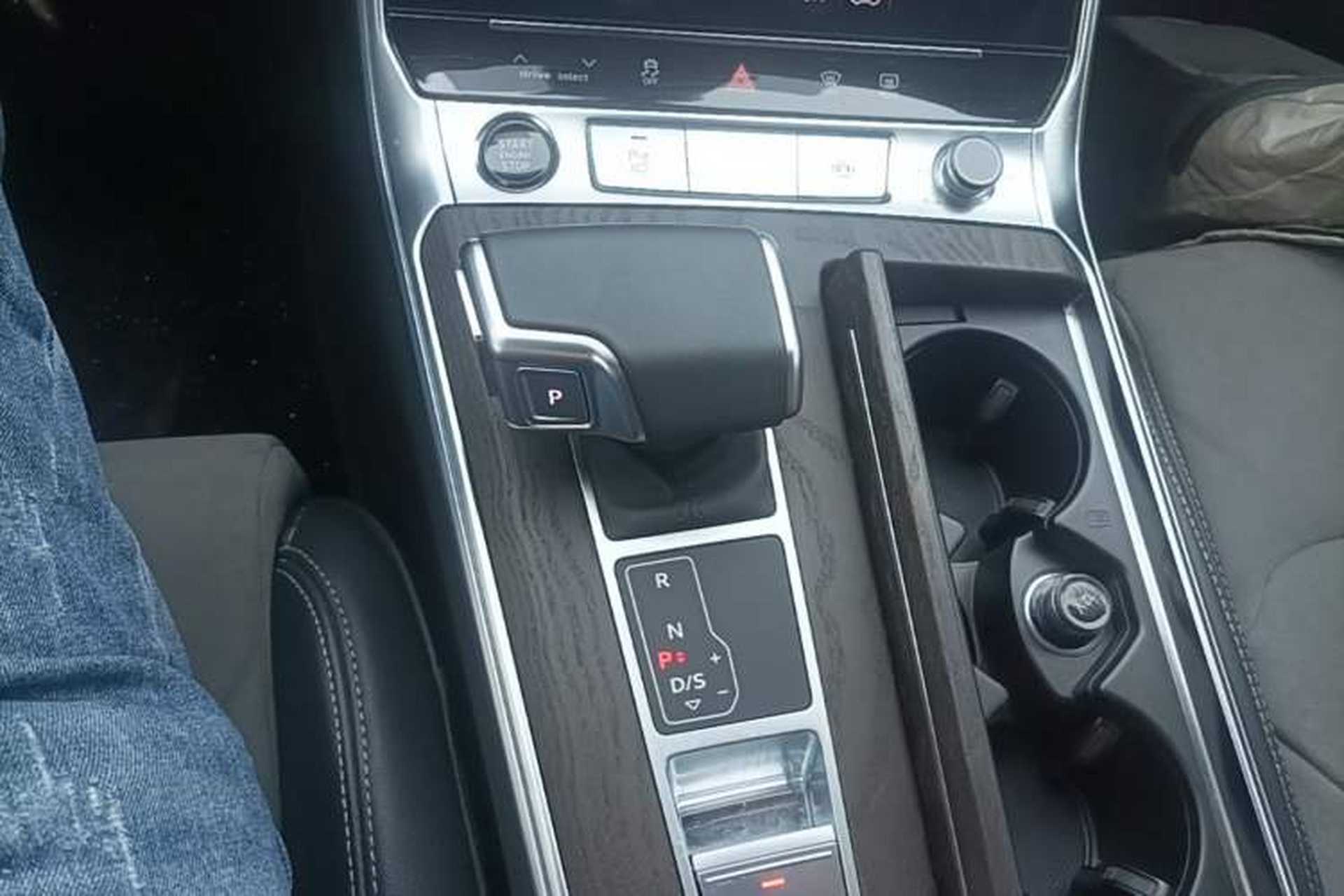 Used Audi A6L 2024 45 TFSI Prestige Dynamic Edition Gear Lever