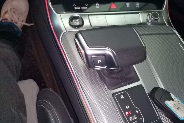 Used Audi A6L 2024 45 TFSI Prestige Dynamic Edition Gear Lever