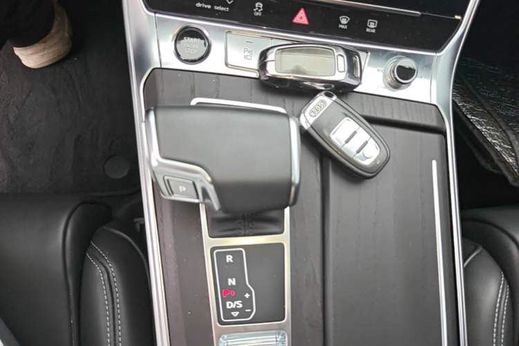 Used Audi A6L 2024 45 TFSI quattro Prestige Elegant Edition Gear Lever