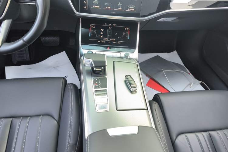 Used Audi A6L 2024 40 TFSI Luxury Prestige Edition Gear Lever