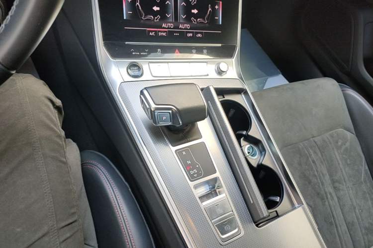 Used Audi A6L 2024 45 TFSI Prestige Dynamic Edition Gear Lever