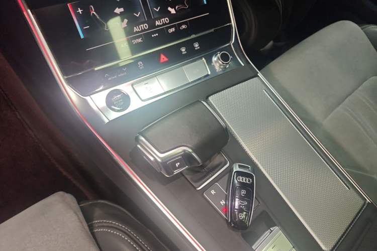 Used Audi A6L 2024 45 TFSI Prestige Dynamic Edition Gear Lever