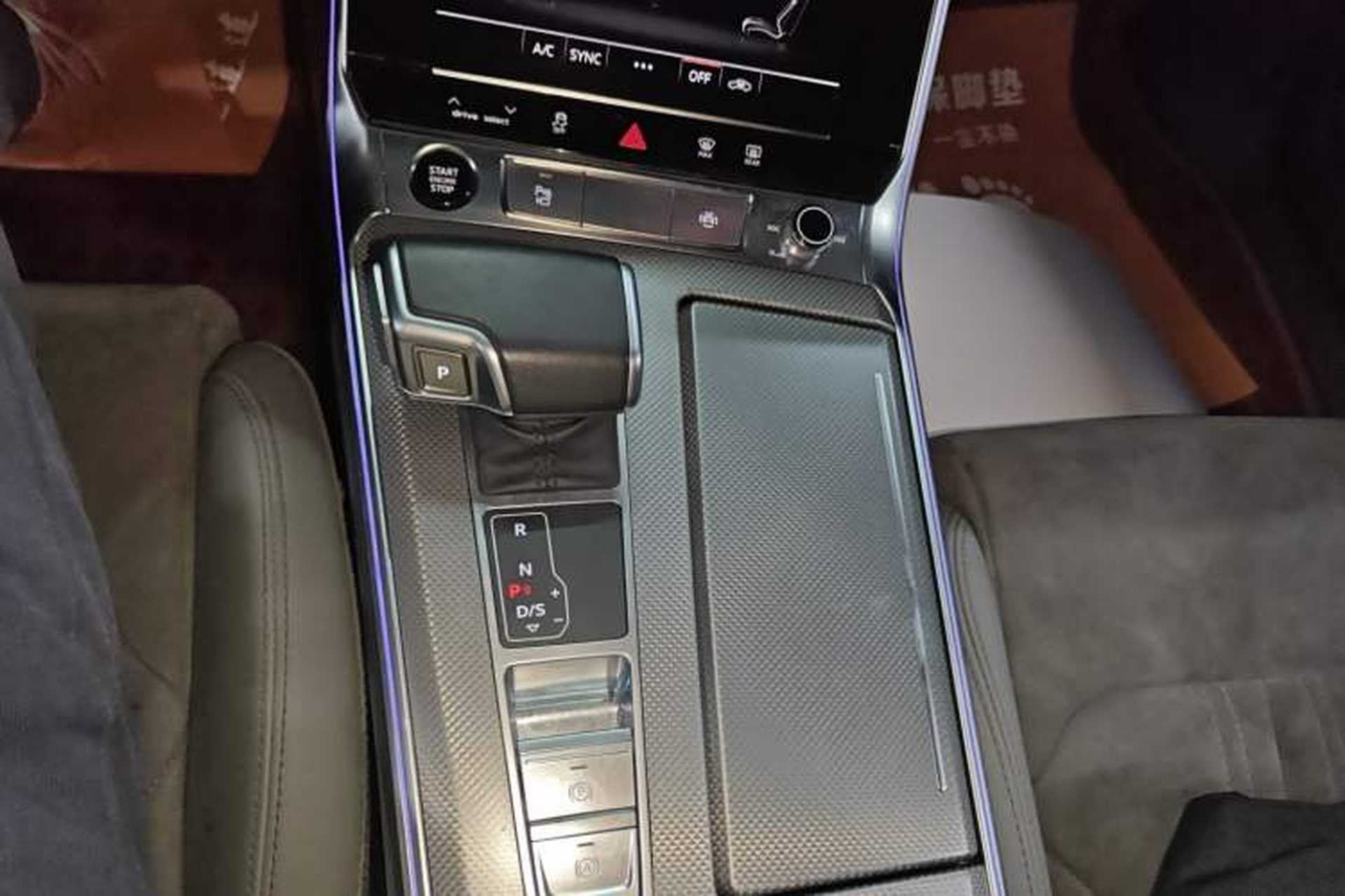 Used Audi A6L 2024 40 TFSI Luxury Dynamic Edition Gear Lever