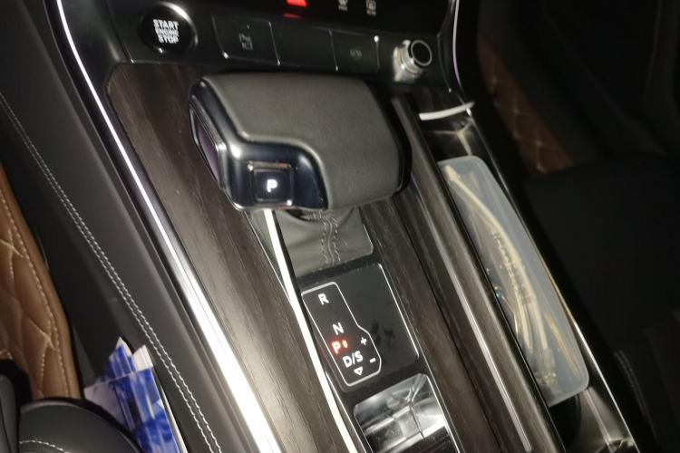 Used Audi A6L 2024 45 TFSI quattro Prestige Elegant Edition Gear Lever