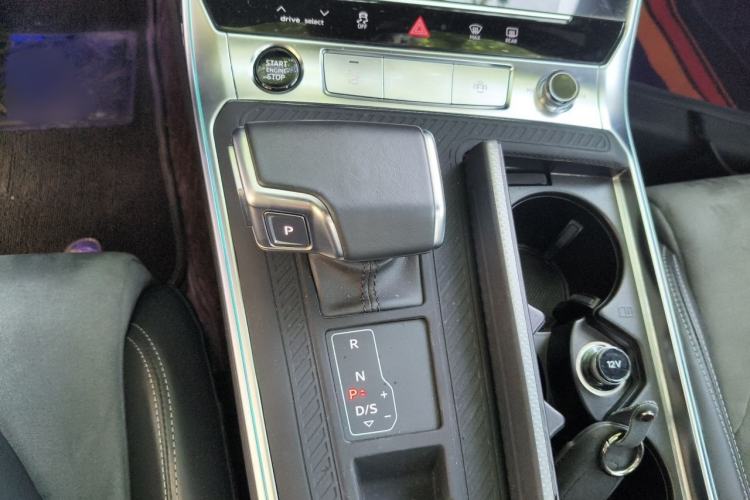 Used Audi A6L 2024 45 TFSI Prestige Dynamic Edition Gear Lever