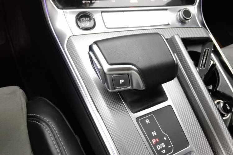 Used Audi A6L 2024 45 TFSI Prestige Dynamic Edition Gear Lever
