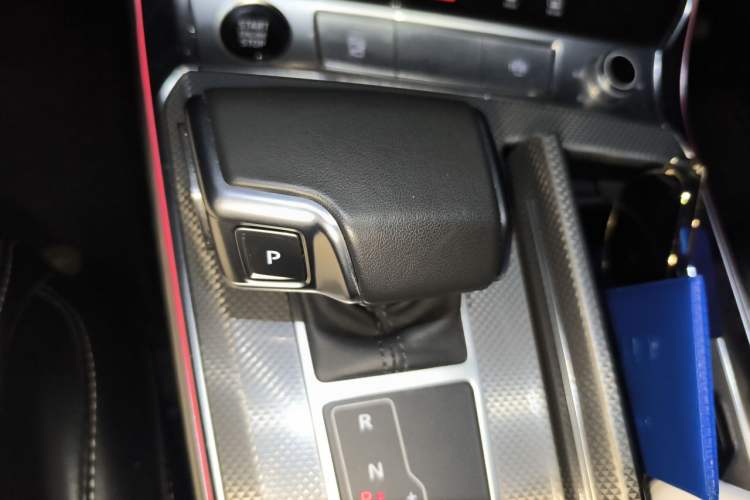 Used Audi A6L 2024 45 TFSI Prestige Dynamic Edition Gear Lever