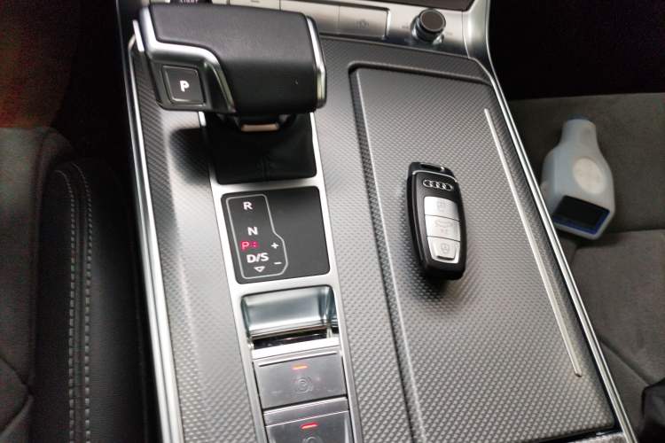Used Audi A6L 2024 45 TFSI Prestige Dynamic Edition Gear Lever