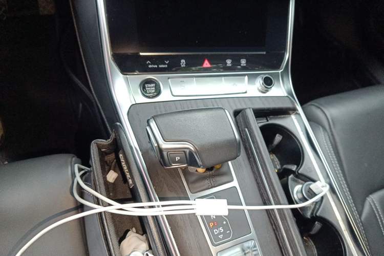 Used Audi A6L 2024 45 TFSI quattro Prestige Elegant Edition Gear Lever