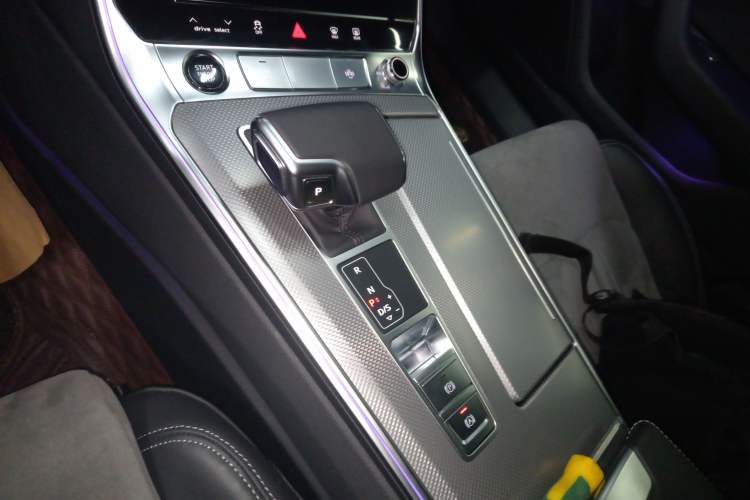 Used Audi A6L 2024 45 TFSI Prestige Dynamic Edition Gear Lever