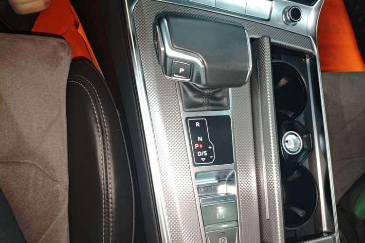 Used Audi A6L 2024 45 TFSI Prestige Dynamic Edition Gear Lever