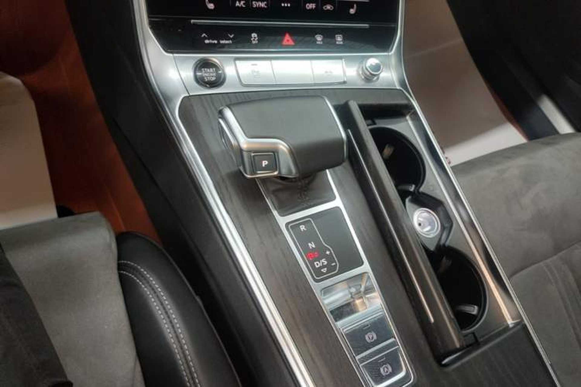 Used Audi A6L 2024 45 TFSI quattro Prestige Dynamic Edition Gear Lever