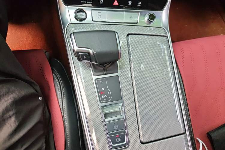 Used Audi A6L 2024 45 TFSI Prestige Dynamic Edition Gear Lever
