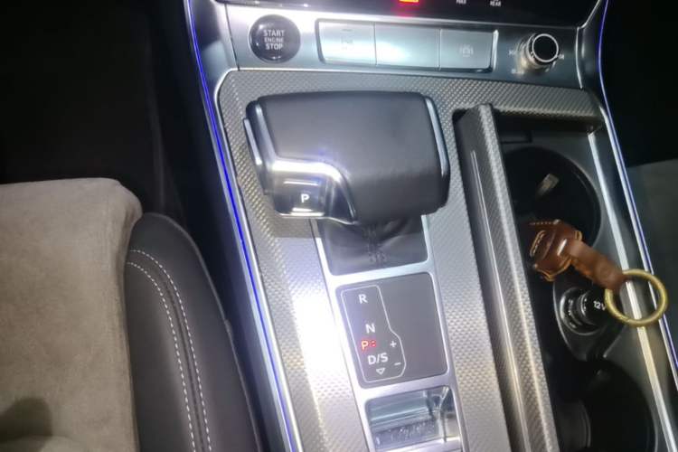 Used Audi A6L 2024 40 TFSI Luxury Dynamic Edition Gear Lever