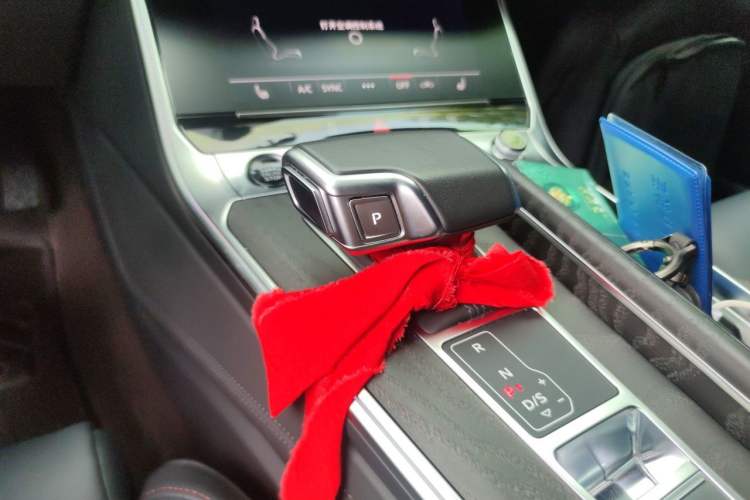 Used Audi A6L 2024 45 TFSI quattro Prestige Dynamic Edition Gear Lever