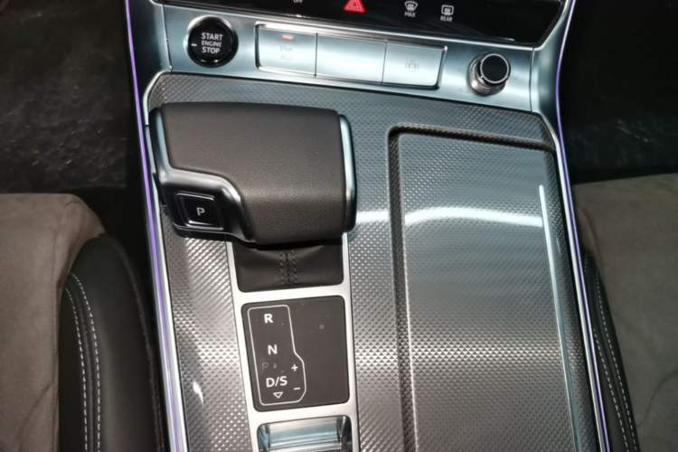 Used Audi A6L 2024 45 TFSI Prestige Dynamic Edition Gear Lever