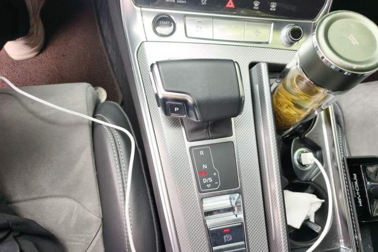 Used Audi A6L 2024 45 TFSI Prestige Dynamic Edition Gear Lever