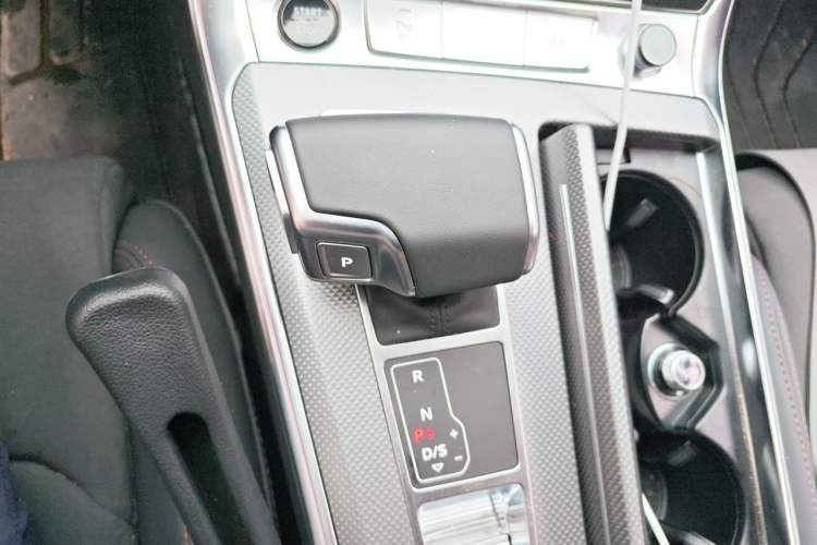 Used Audi A6L 2024 40 TFSI Luxury Dynamic Edition Gear Lever