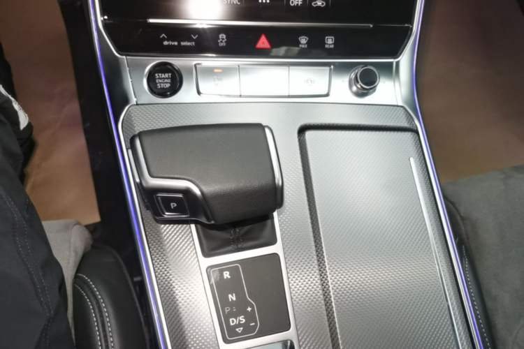 Used Audi A6L 2024 45 TFSI Prestige Dynamic Edition Gear Lever