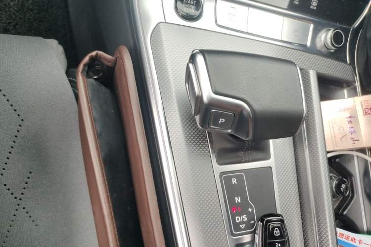 Used Audi A6L 2024 45 TFSI Prestige Dynamic Edition Gear Lever