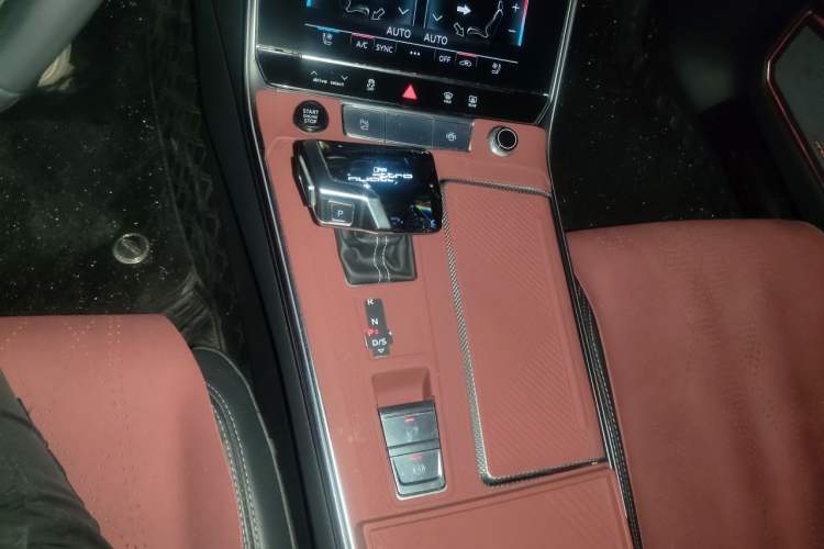 Used Audi A6L 2024 45 TFSI Prestige Dynamic Edition Gear Lever