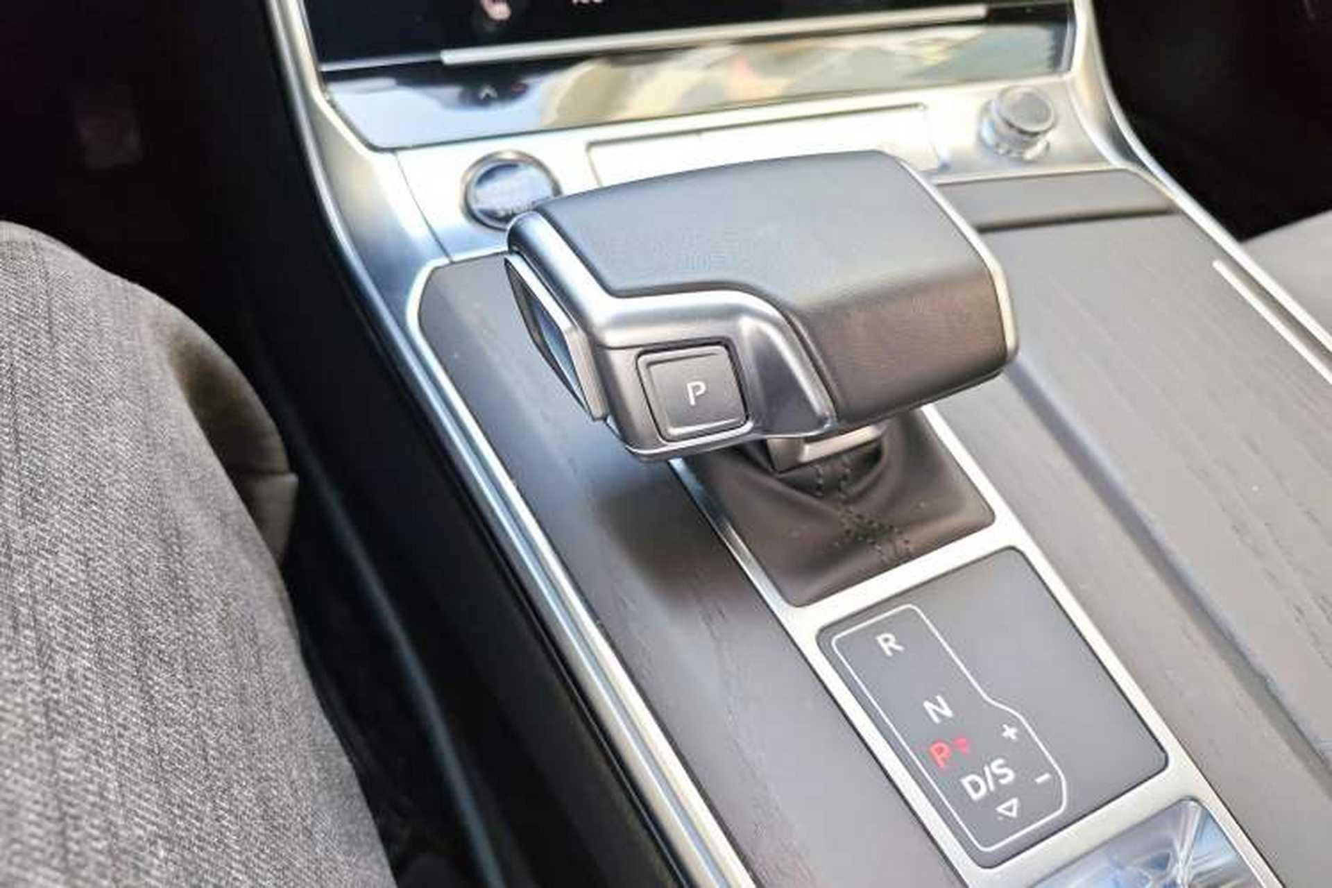 Used Audi A6L 2024 45 TFSI quattro Prestige Dynamic Edition Gear Lever