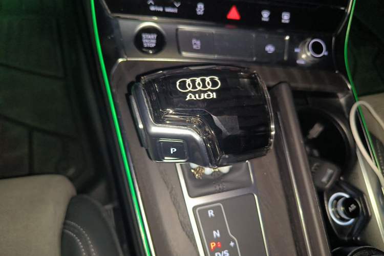 Used Audi A6L 2024 45 TFSI quattro Prestige Dynamic Edition Gear Lever