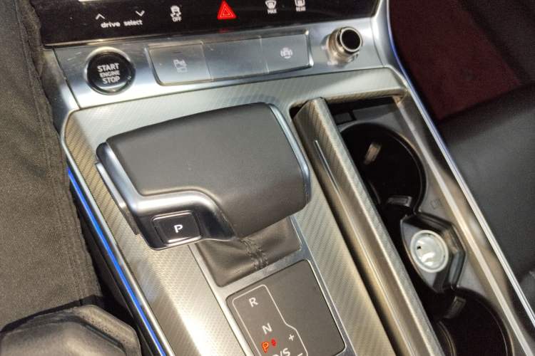 Used Audi A6L 2024 45 TFSI Prestige Dynamic Edition Gear Lever
