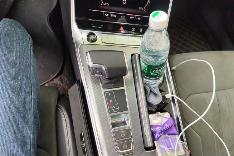 Used Audi A6L 2024 45 TFSI Prestige Dynamic Edition Gear Lever