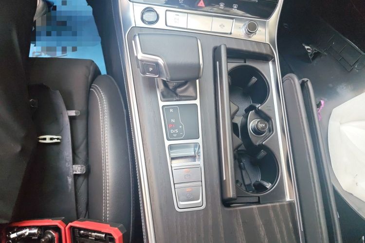 Used Audi A6L 2024 55 TFSI quattro Prestige Dynamic Edition Gear Lever