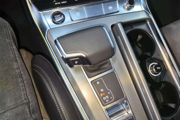 Used Audi A6L 2024 45 TFSI Prestige Dynamic Edition Gear Lever