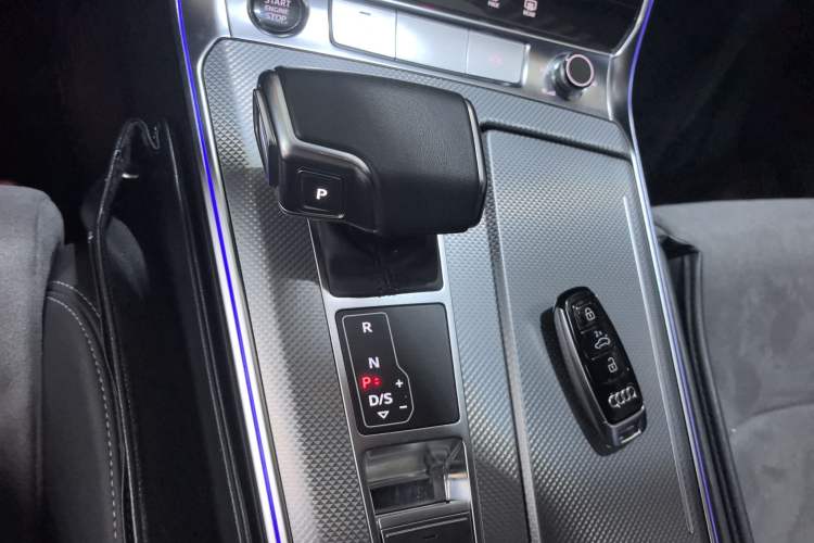 Used Audi A6L 2024 40 TFSI Luxury Dynamic Edition Gear Lever